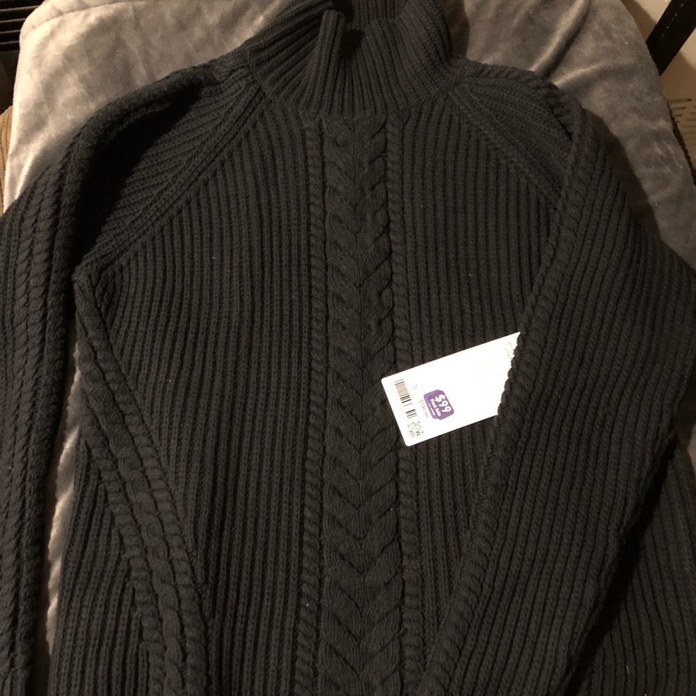 Lululemon black sweater